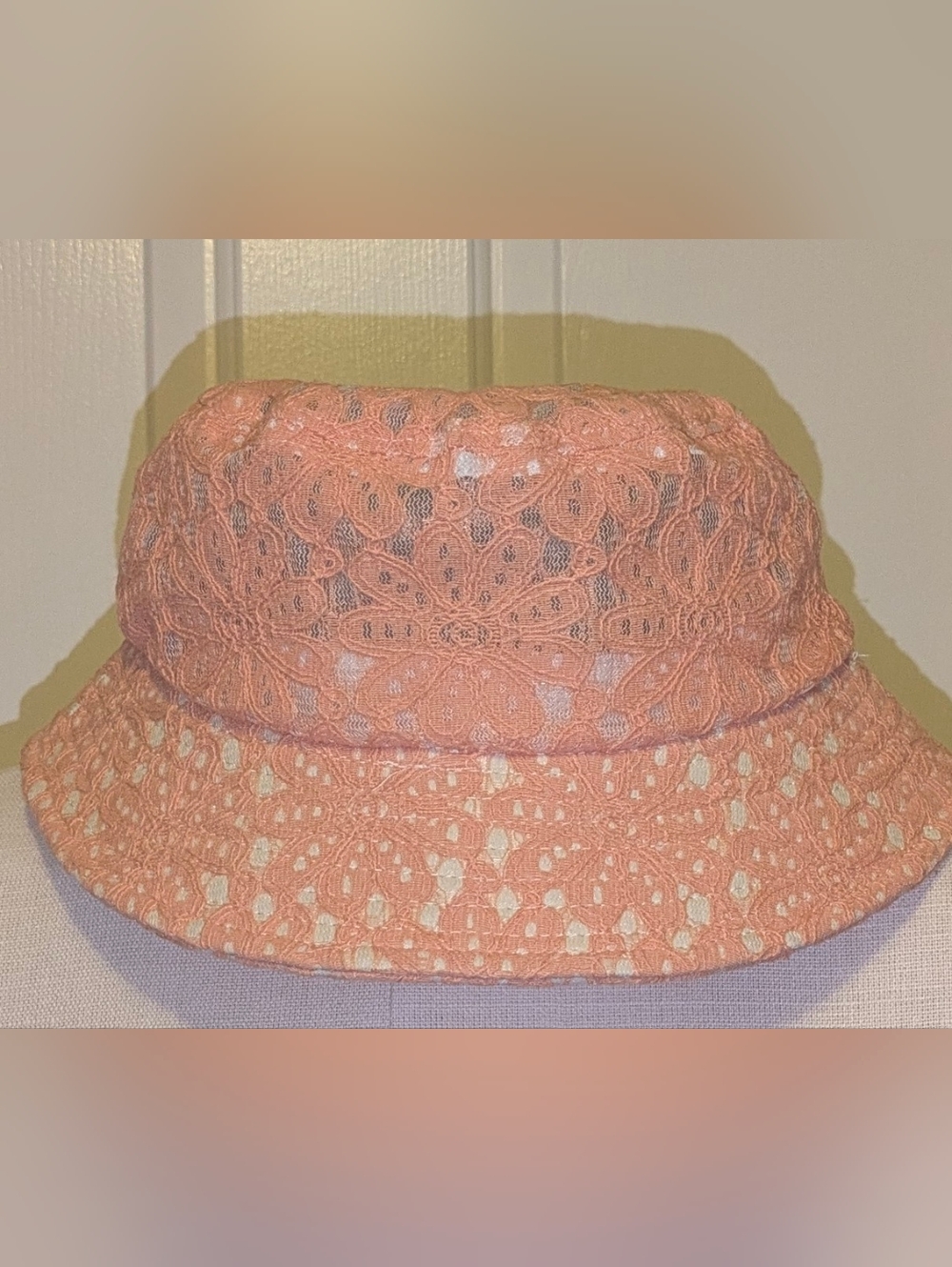 "Do Everything In Love" O/S EUC Cotton Peach Lace Bucket Style Holiday Sun Hat